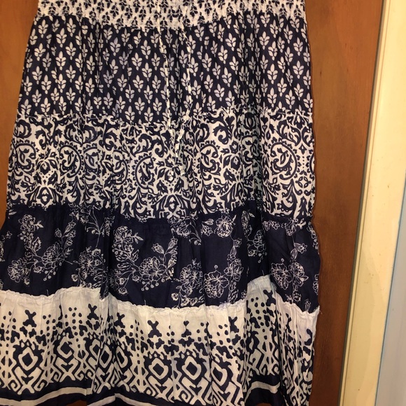 Old Navy Skirt - Picture 1 of 4